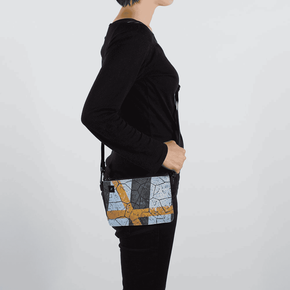 road-paint-bodybag-mini__2