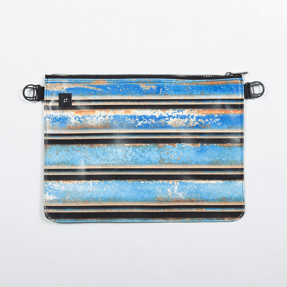 blue-shutter-bodybag__2