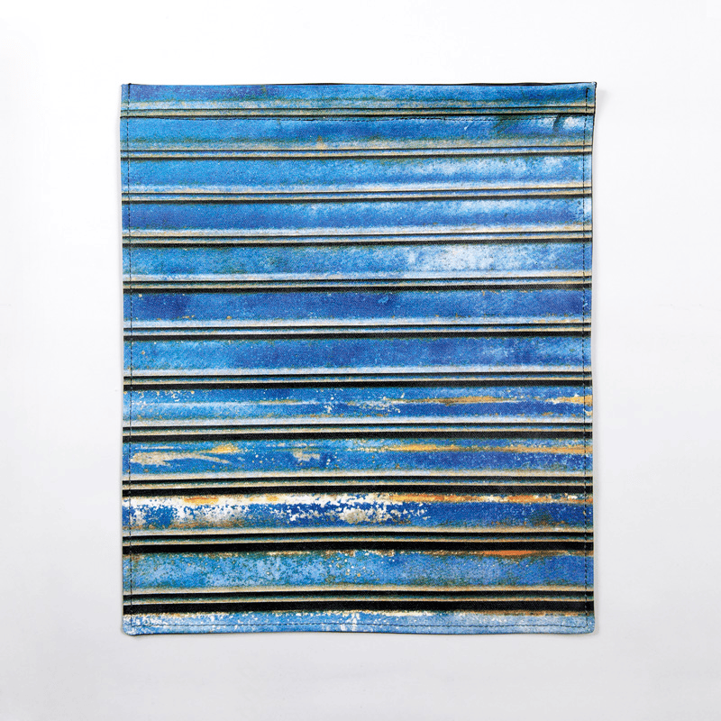 blue-shutter-clutchbag__4
