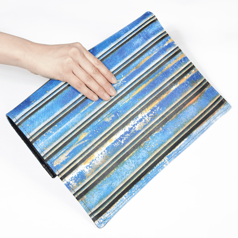 blue-shutter-clutchbag