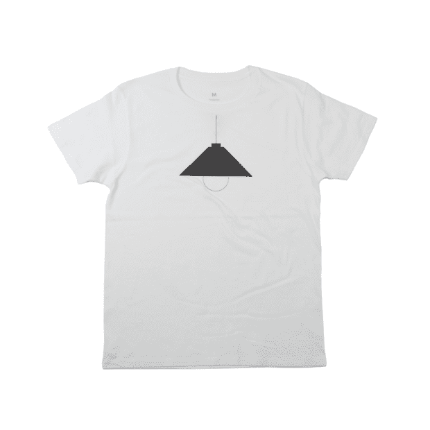UV で電気が付く Tシャツ