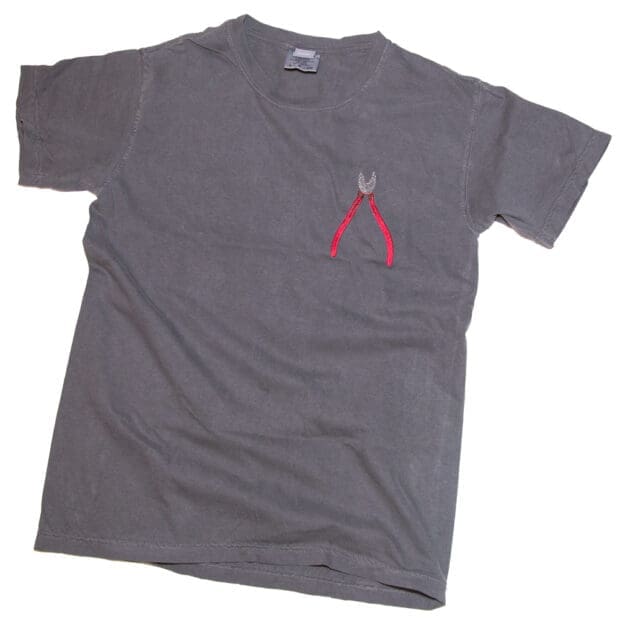 ニッパー 刺しゅう Tシャツ
